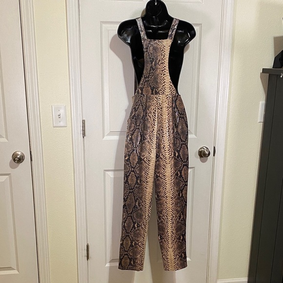 Missguided Shiny Snake Print Women's Jumpsuit Size 4 - Picture 2 of 10